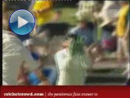 Gilly hangs-up gloves: Mark Taylor pays tribute