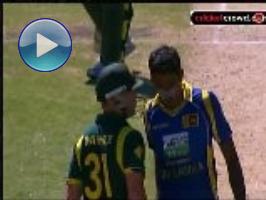 Farveez Maharoof gets the all-important wicket of David Warner by inducing an outside edge, and Kumar Sangakkara takes a fine catch behind the wickets. He then sends off Warner who retaliates. CB Final #3, Adelaide, Mar 2012